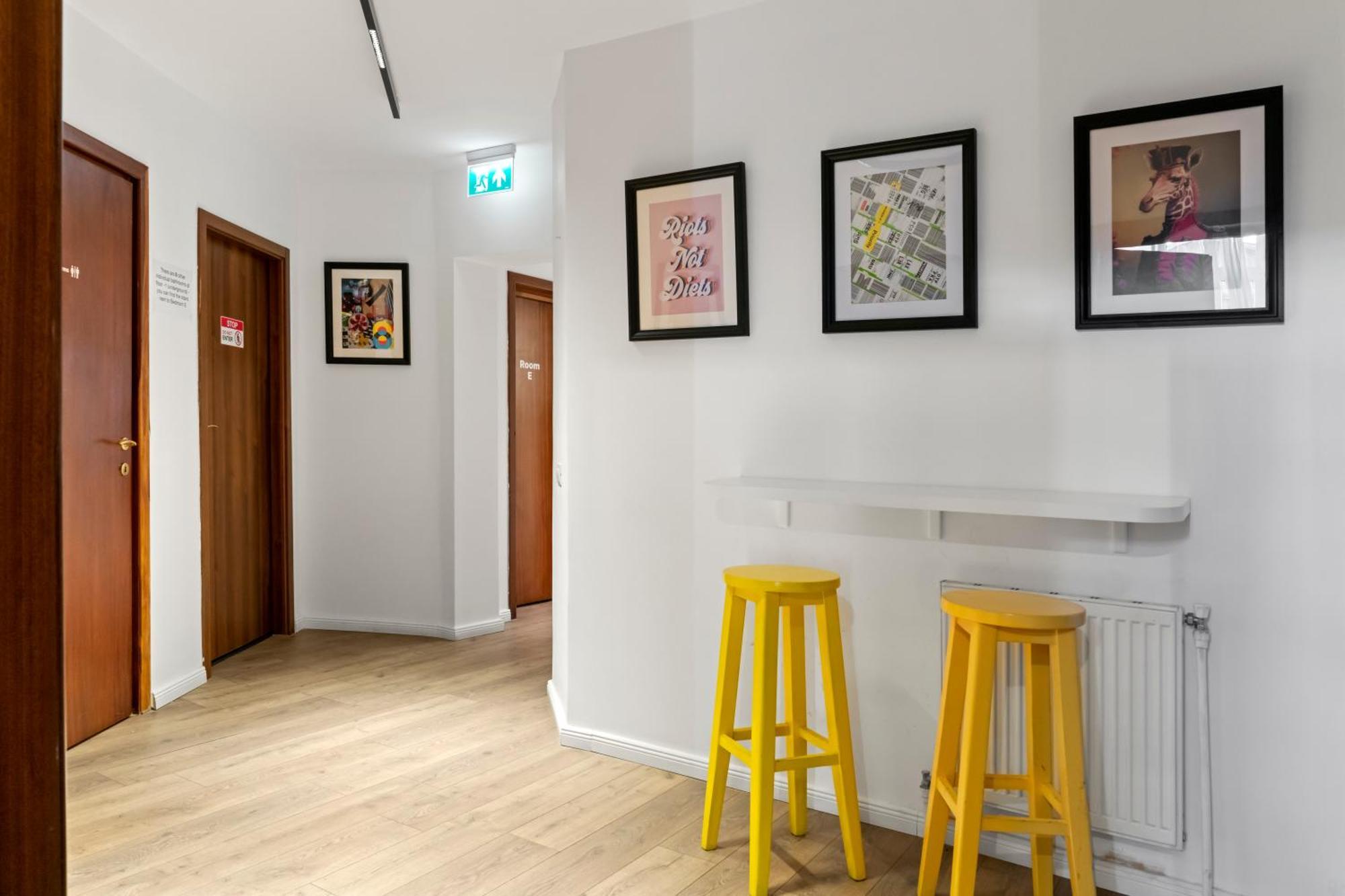 Nest Boutique Hostel Bucharest Exterior photo