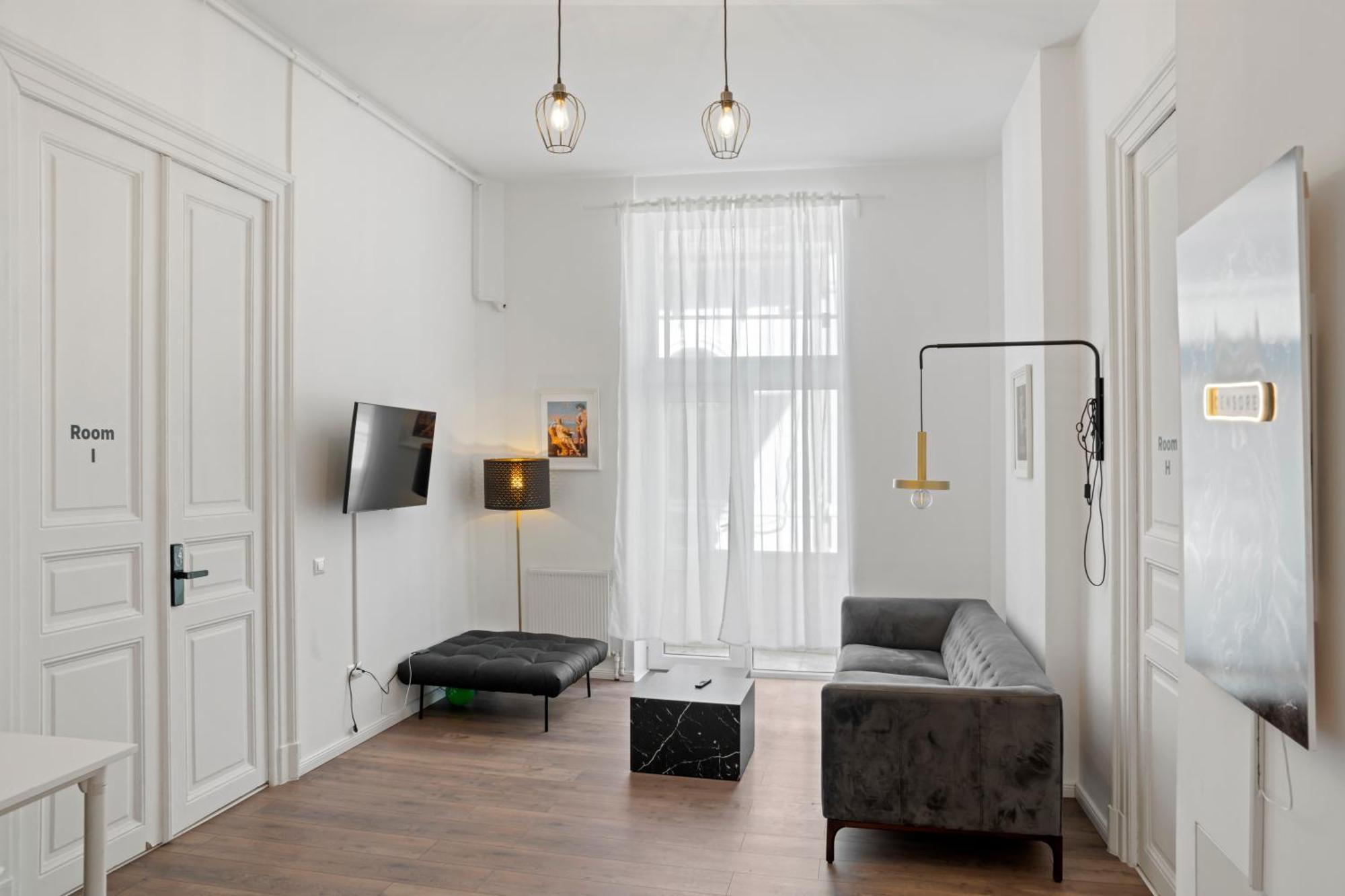 Nest Boutique Hostel Bucharest Exterior photo